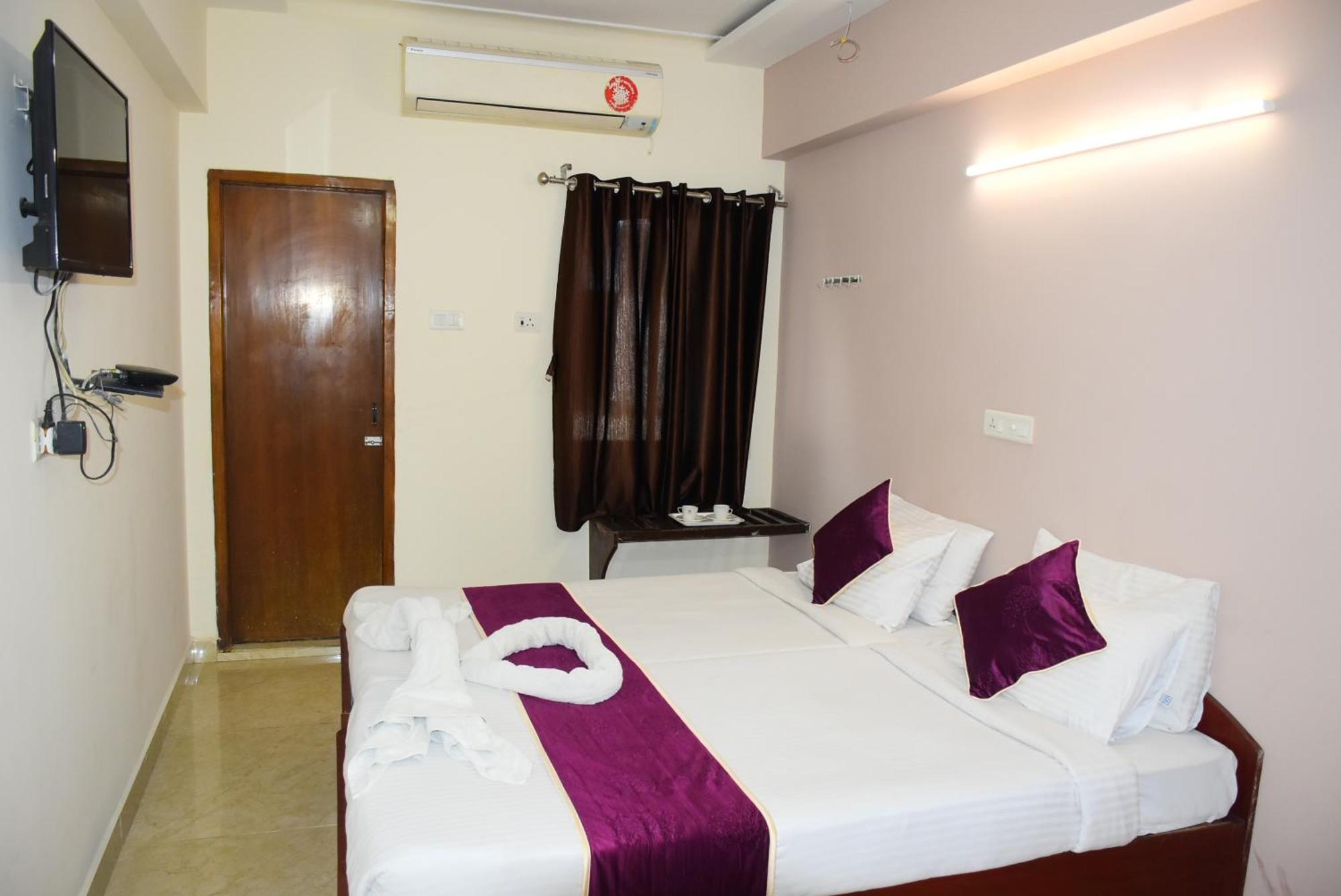 Naksha Tree Hotels Kishore Inn - Koyambedu Čennai Exteriér fotografie